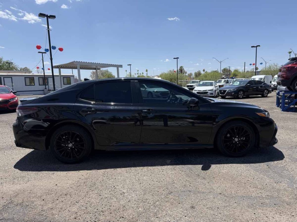 2022 Toyota Camry Image 4