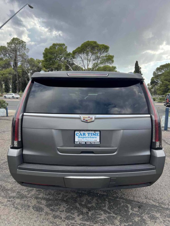 2015 Cadillac Escalade Image 3