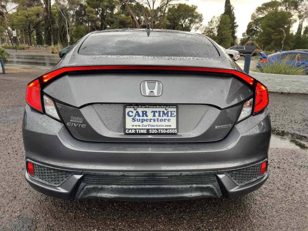 2017 Honda Civic Image 4