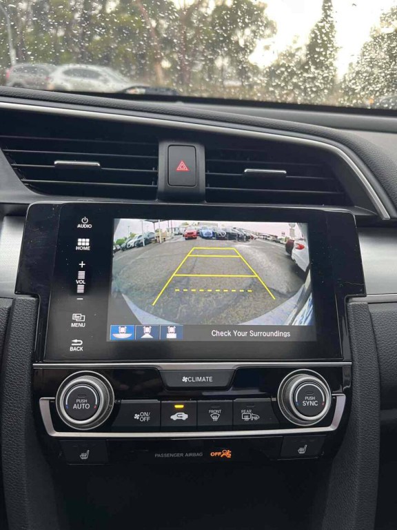 2017 Honda Civic Image 13