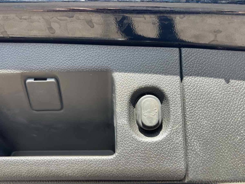 2018 GMC Yukon Image 27