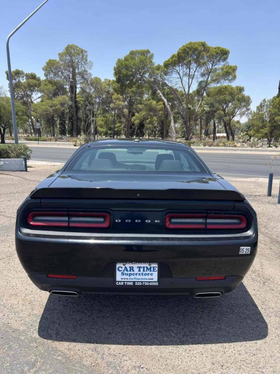 2022 Dodge Challenger Image 4