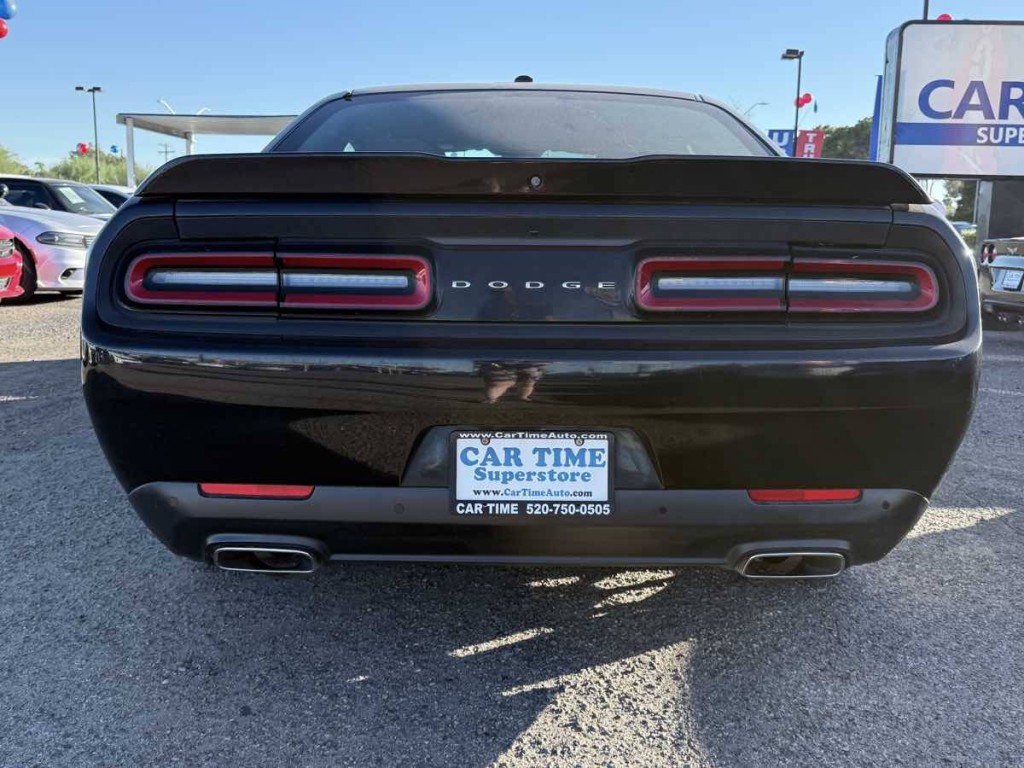 2022 Dodge Challenger Image 6