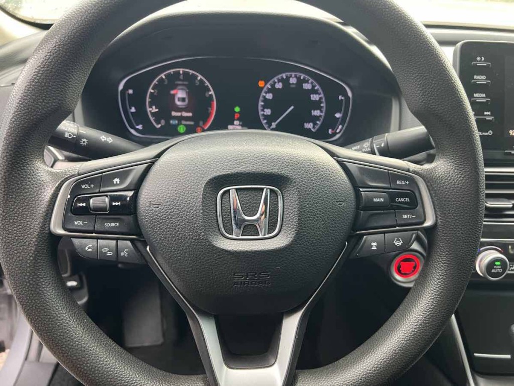 2019 Honda Accord Image 8