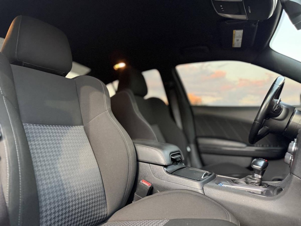 2020 Dodge Charger Image 19