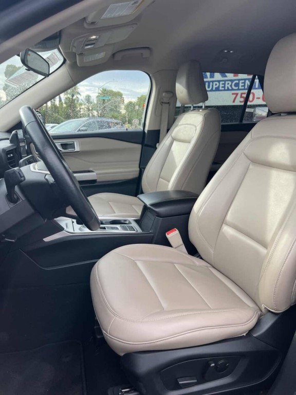 2023 Ford Explorer Image 13