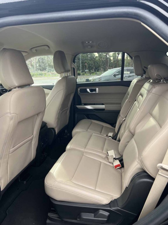 2023 Ford Explorer Image 15