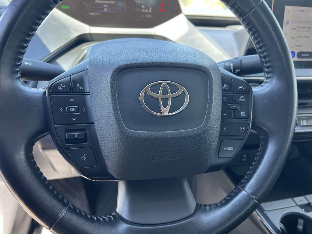 2023 Toyota Prius Image 16