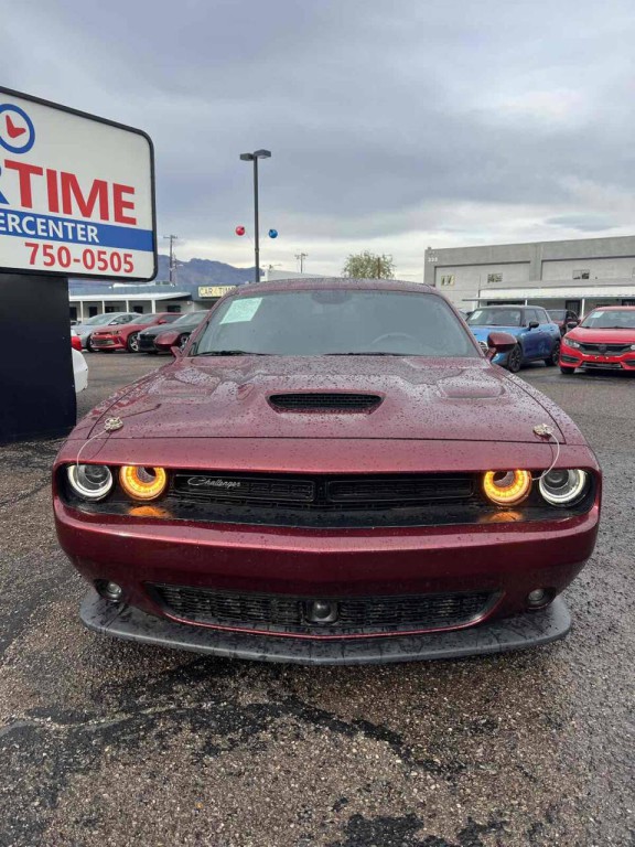 2022 Dodge Challenger Image 2