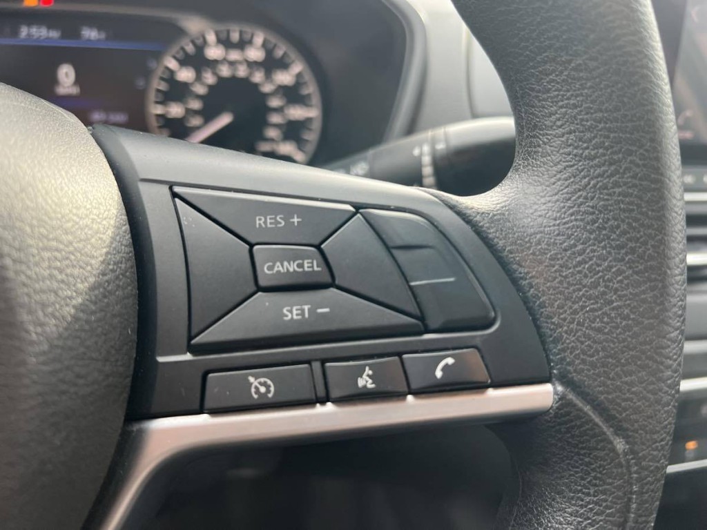 2022 Nissan Altima Image 11