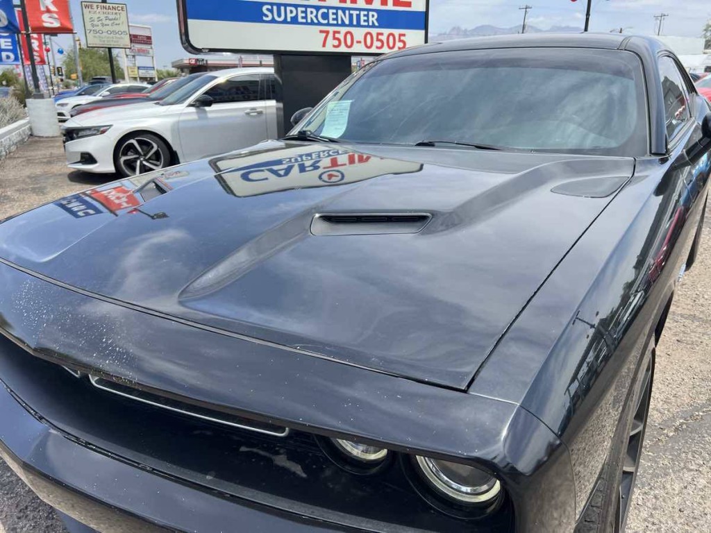 2015 Dodge Challenger Image 8