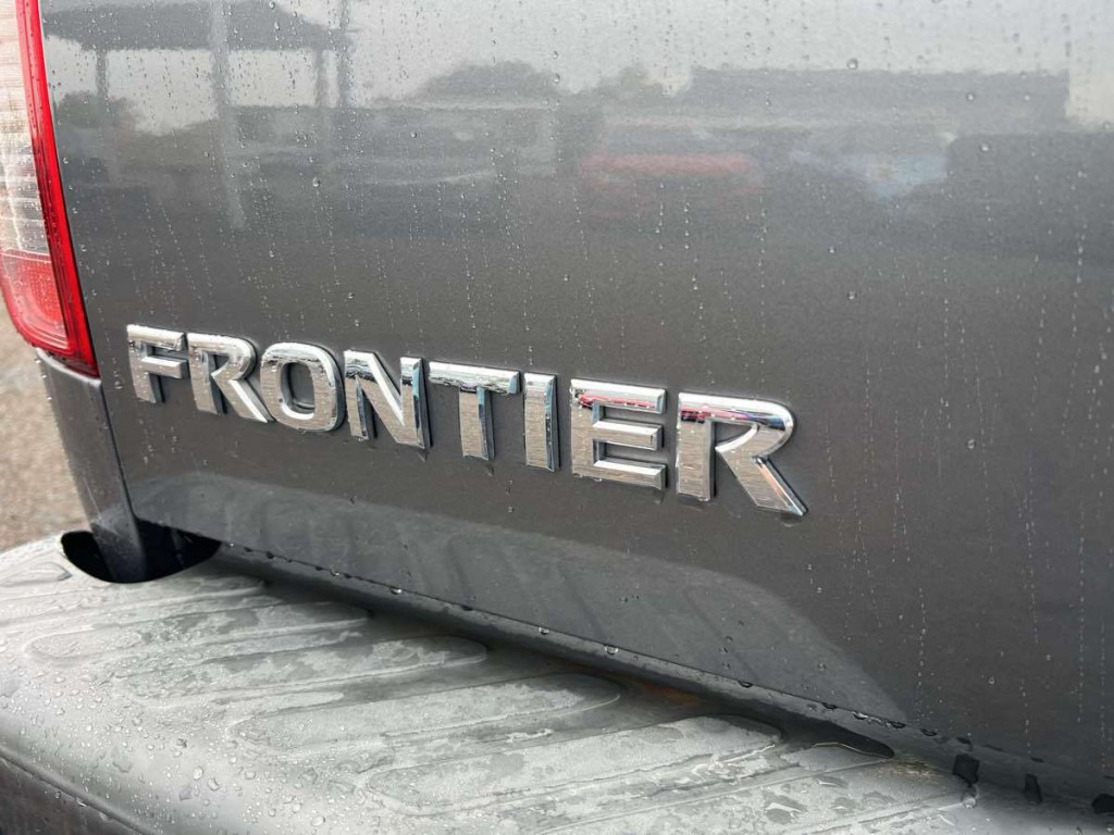 2020 Nissan Frontier Image 6