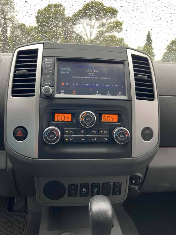 2020 Nissan Frontier Image 11