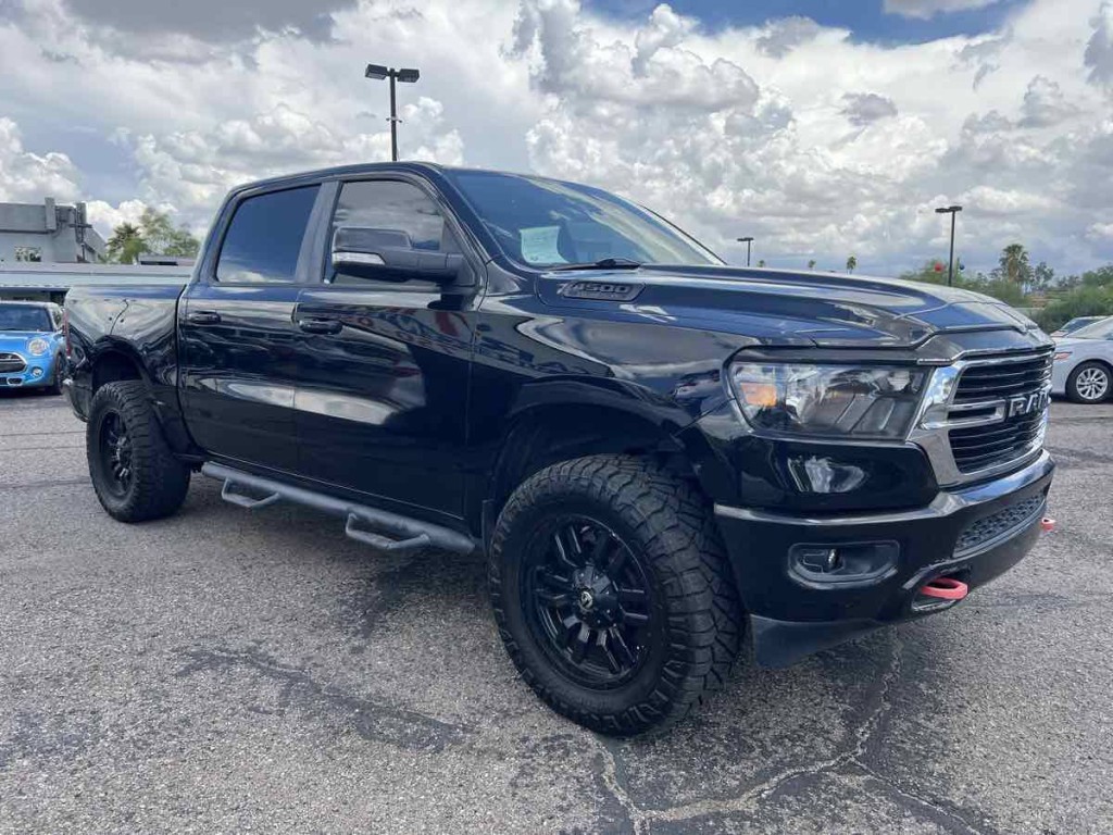 2019 RAM 1500 Image 3
