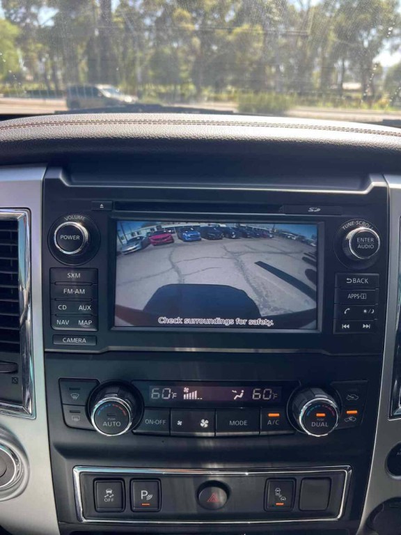 2017 Nissan Titan Image 24