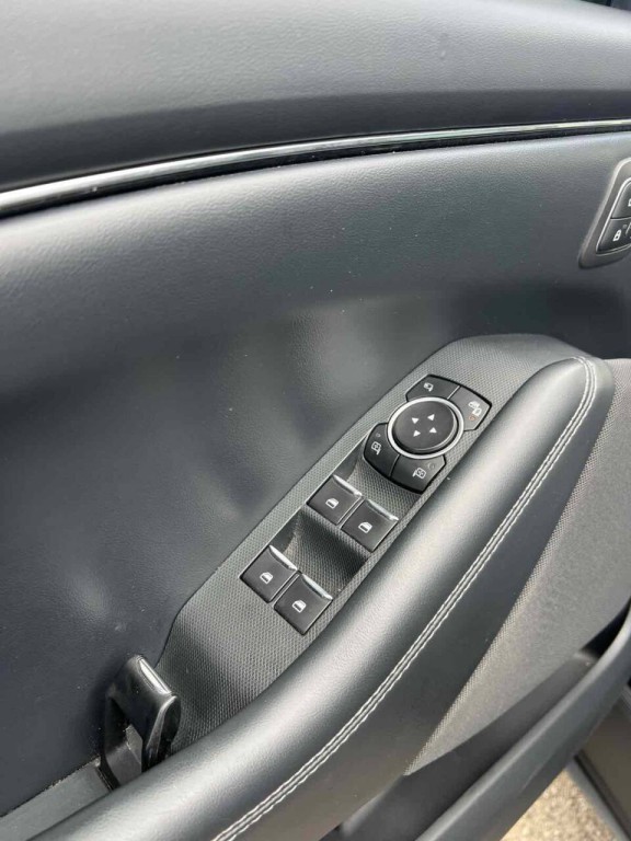 2021 Ford Mustang Image 23