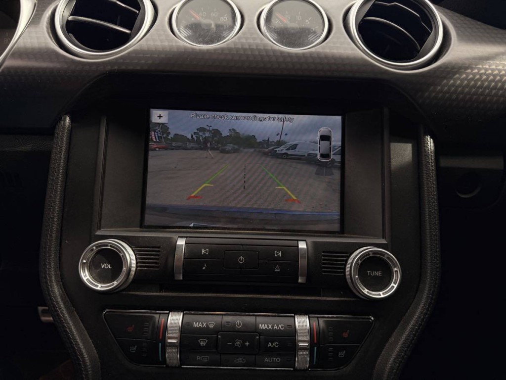 2018 Ford Mustang Image 18