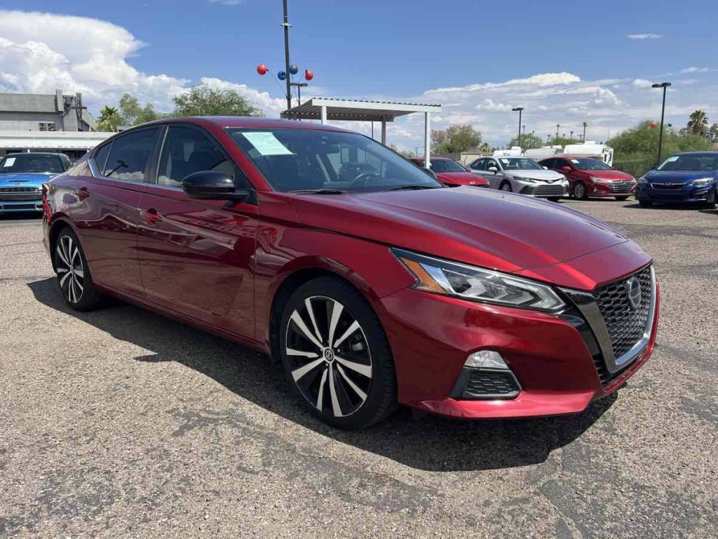 2021 Nissan Altima Image 3