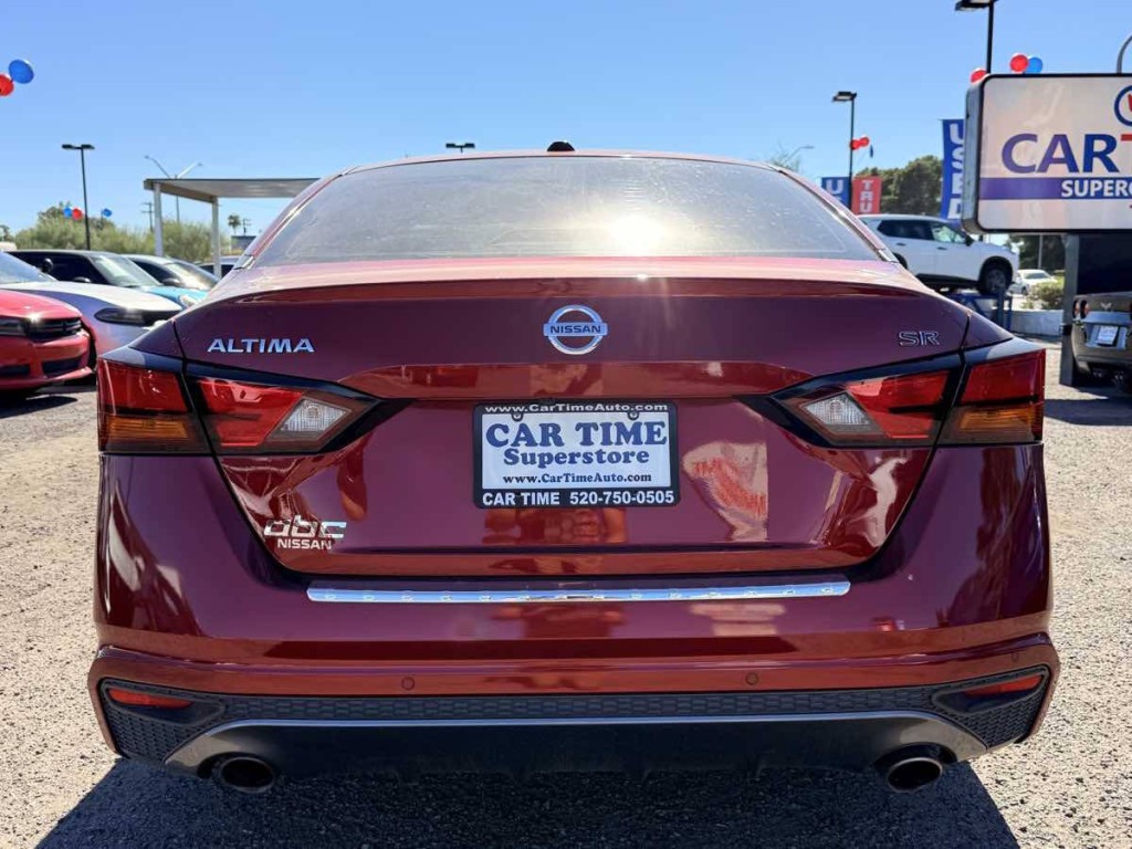 2021 Nissan Altima Image 8