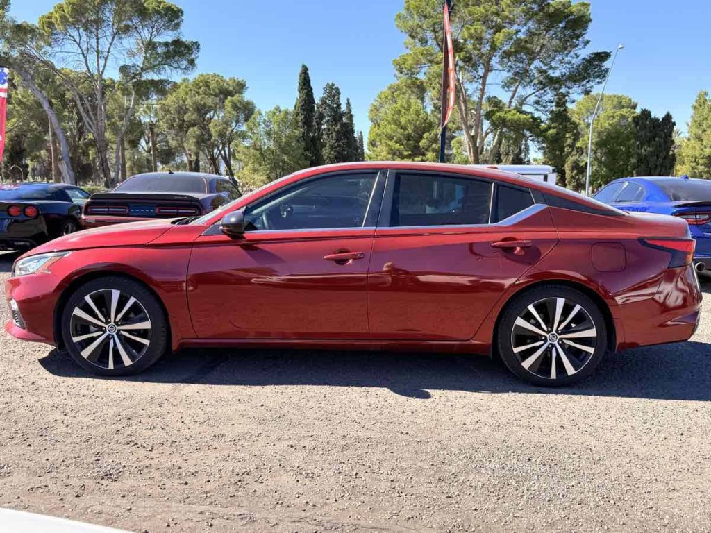 2021 Nissan Altima Image 13