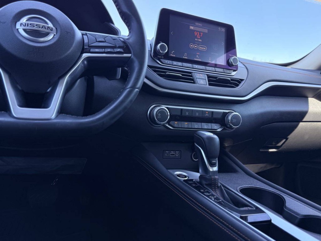 2021 Nissan Altima Image 18