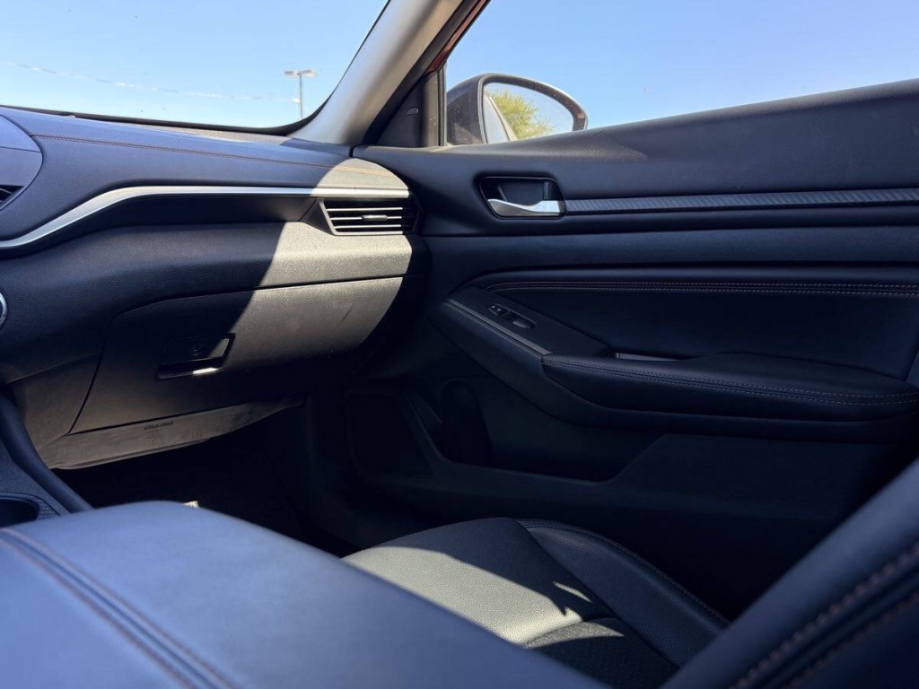 2021 Nissan Altima Image 20