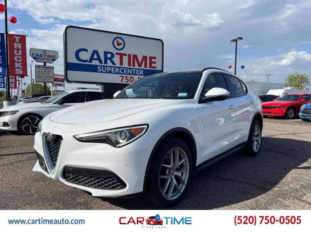 2018 Alfa Romeo Stelvio Image 1