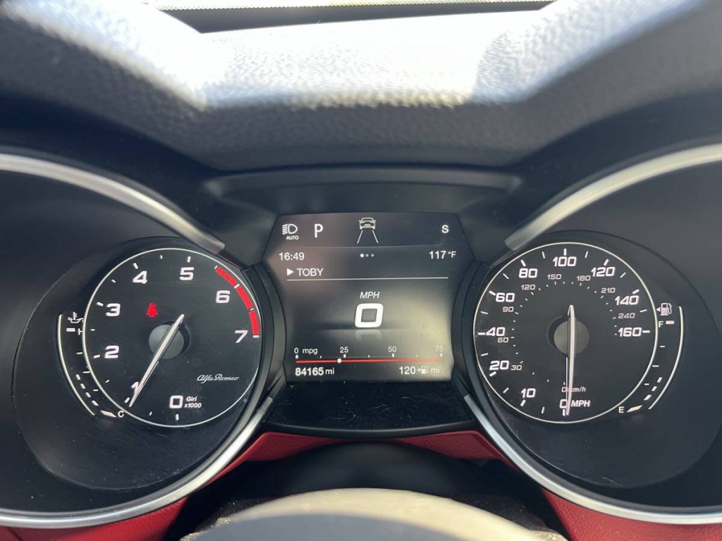 2018 Alfa Romeo Stelvio Image 14