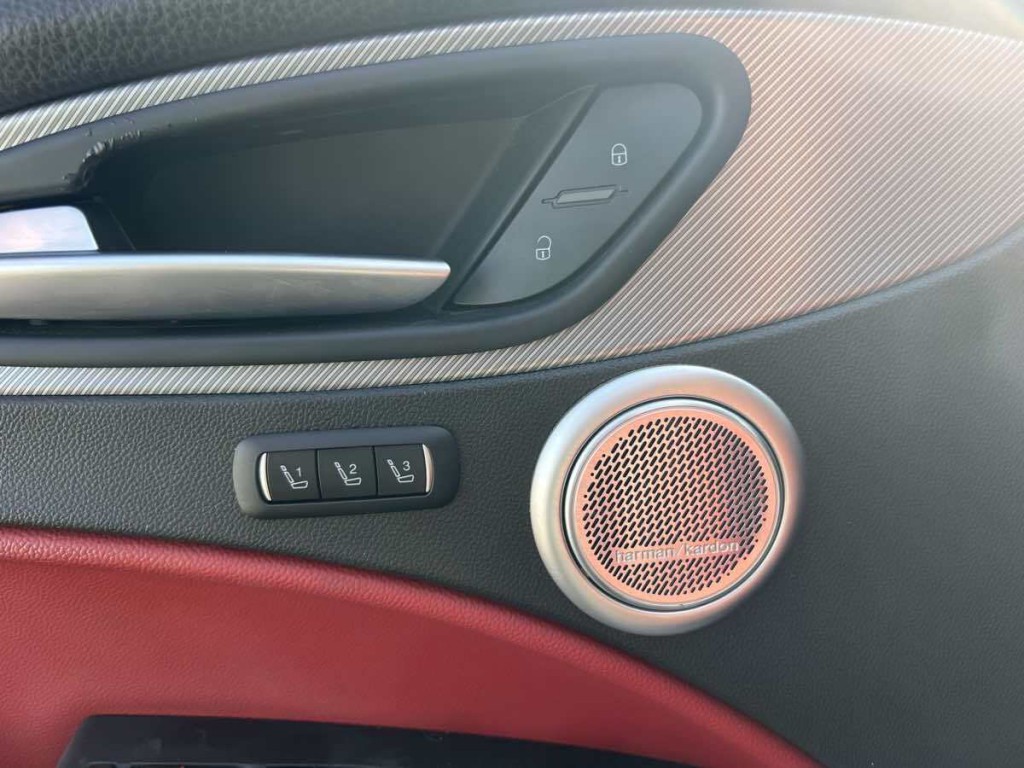 2018 Alfa Romeo Stelvio Image 18