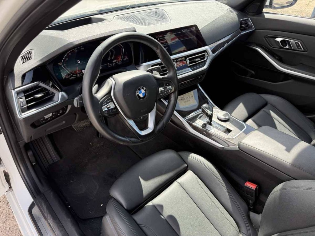 2019 BMW 3 Series Image 10