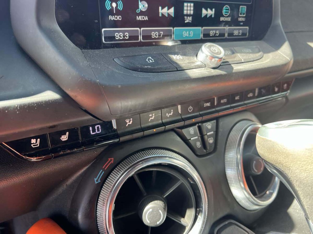 2018 Chevrolet Camaro Image 13