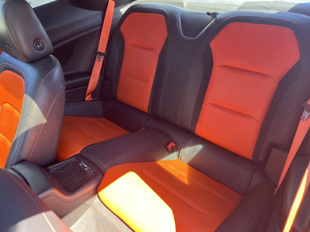 2018 Chevrolet Camaro Image 21