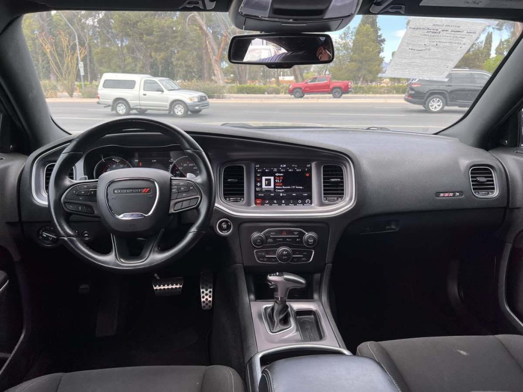 2020 Dodge Charger Image 8