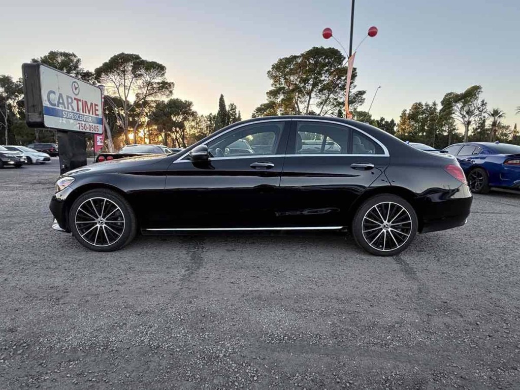2021 Mercedes-Benz C-Class Image 9