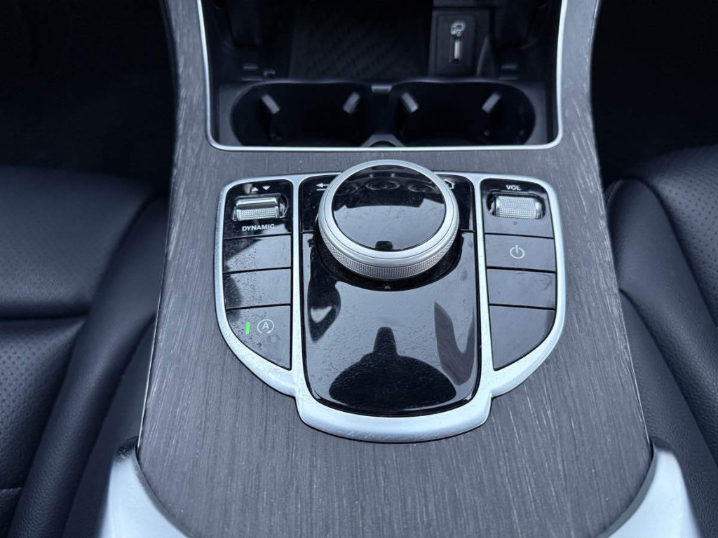 2021 Mercedes-Benz C-Class Image 20