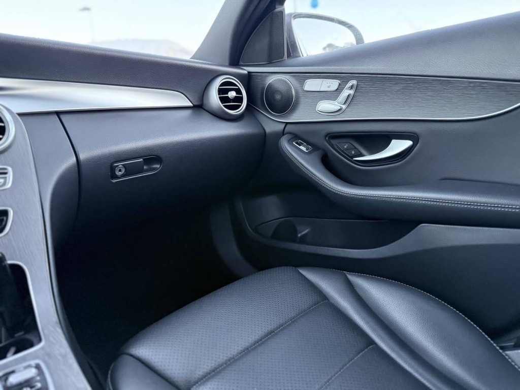 2021 Mercedes-Benz C-Class Image 21