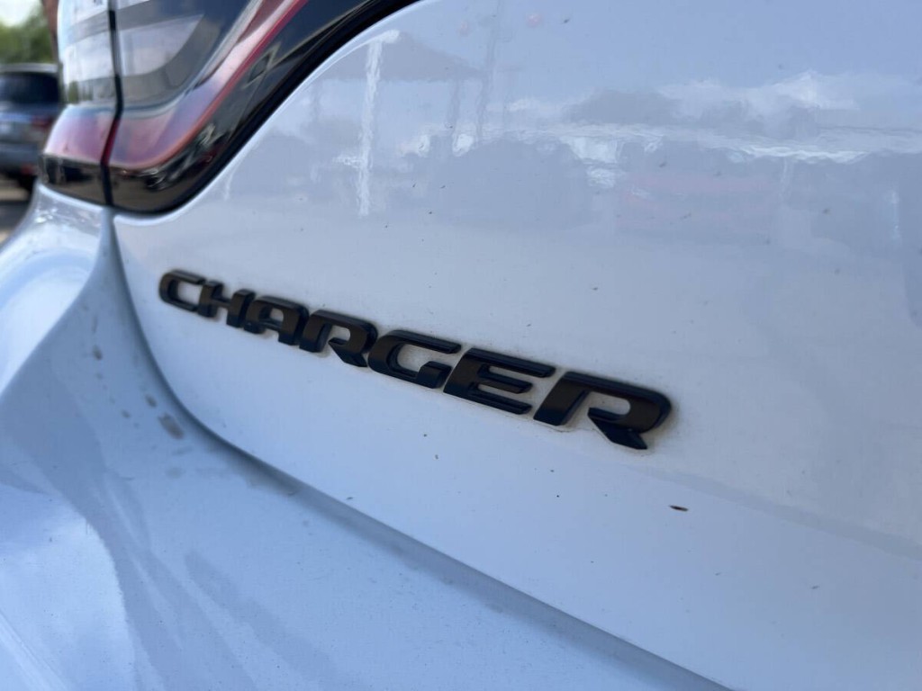 2021 Dodge Charger Image 5