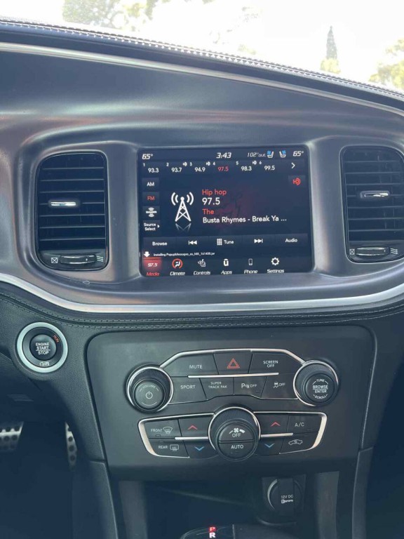 2021 Dodge Charger Image 16