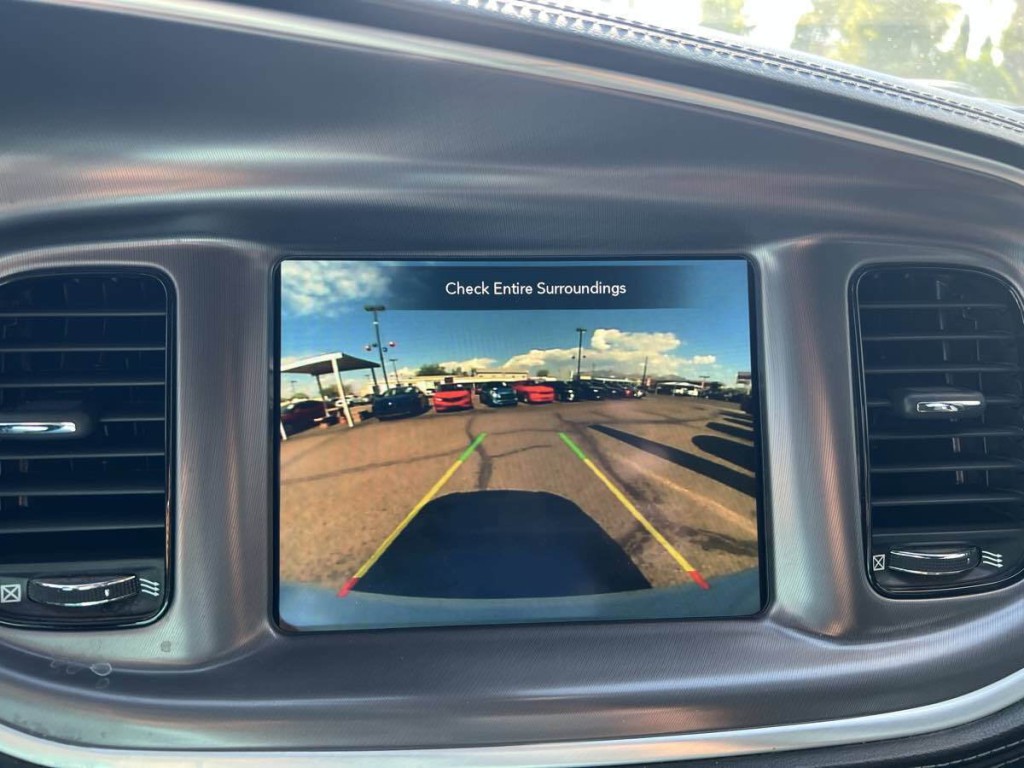 2021 Dodge Charger Image 17