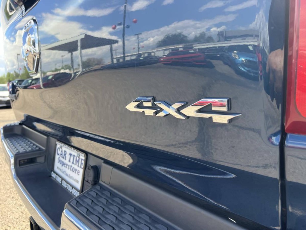 2021 RAM 1500 Image 6
