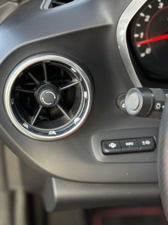 2016 Chevrolet Camaro Image 10