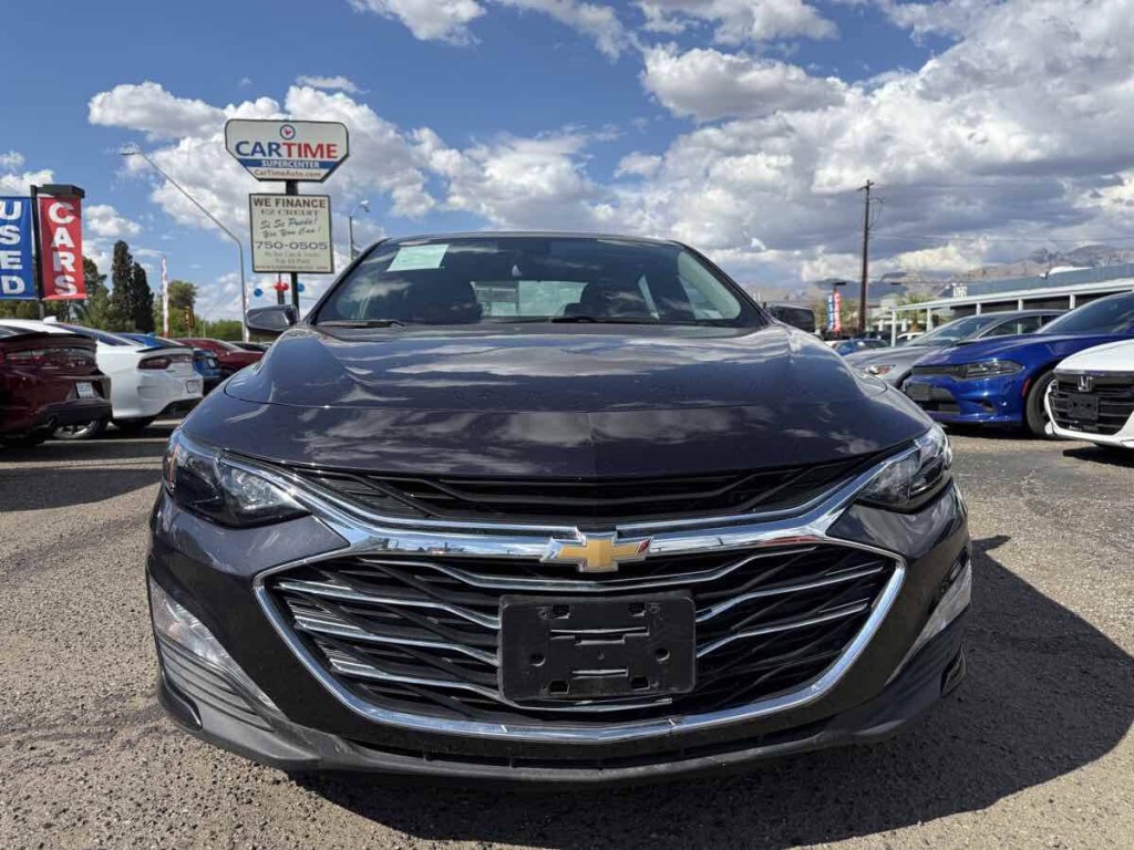 2023 Chevrolet Malibu Image 3