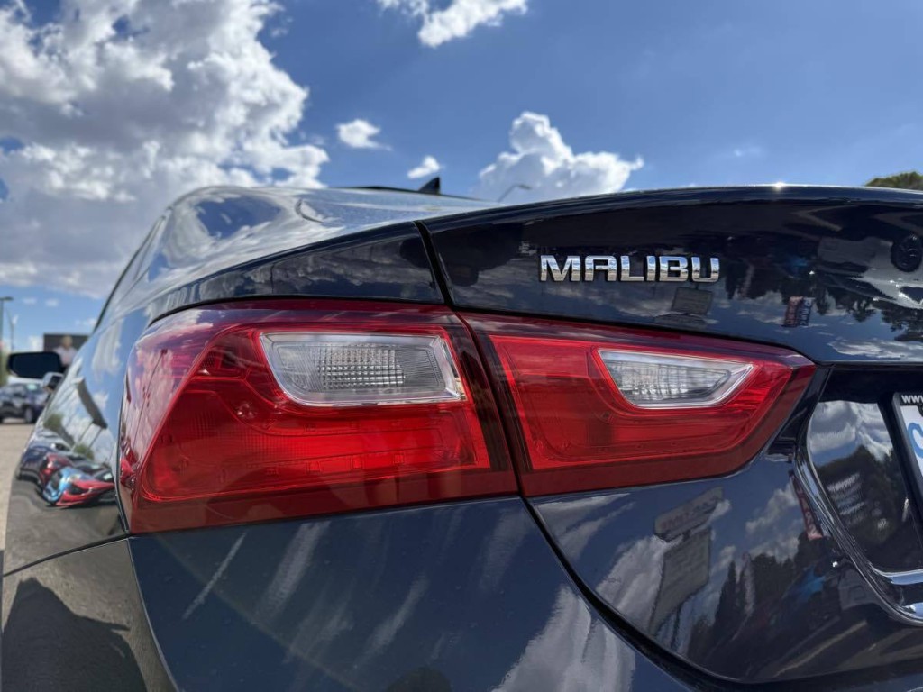 2023 Chevrolet Malibu Image 7