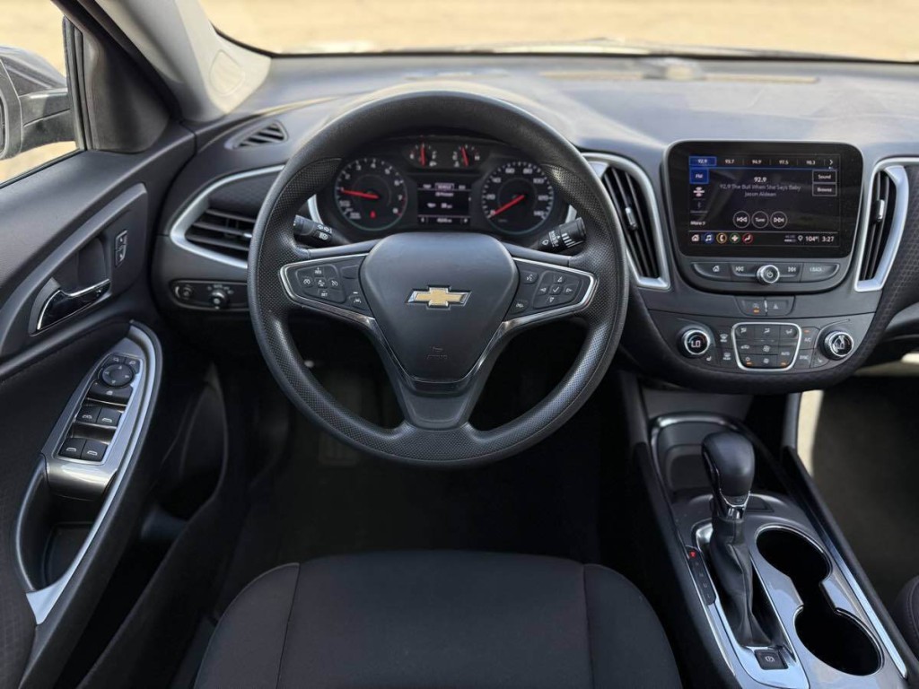 2023 Chevrolet Malibu Image 17