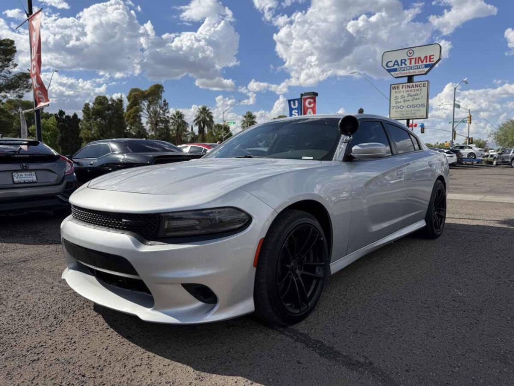 2022 Dodge Charger Image 2