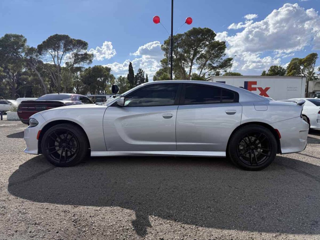 2022 Dodge Charger Image 11