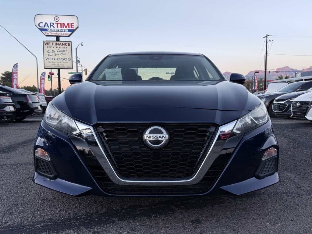 2022 Nissan Altima Image 3