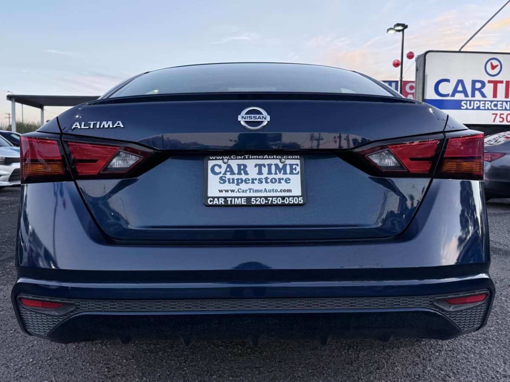 2022 Nissan Altima Image 6