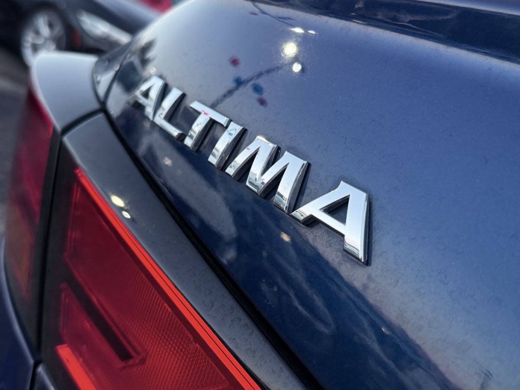 2022 Nissan Altima Image 11