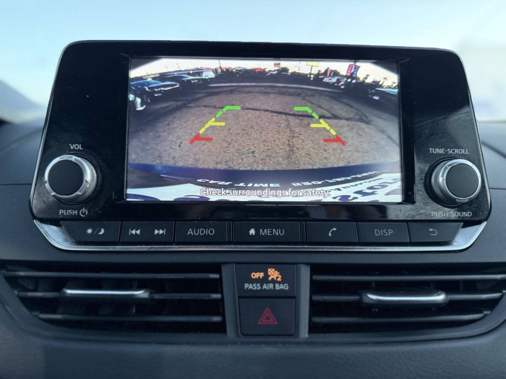 2022 Nissan Altima Image 18